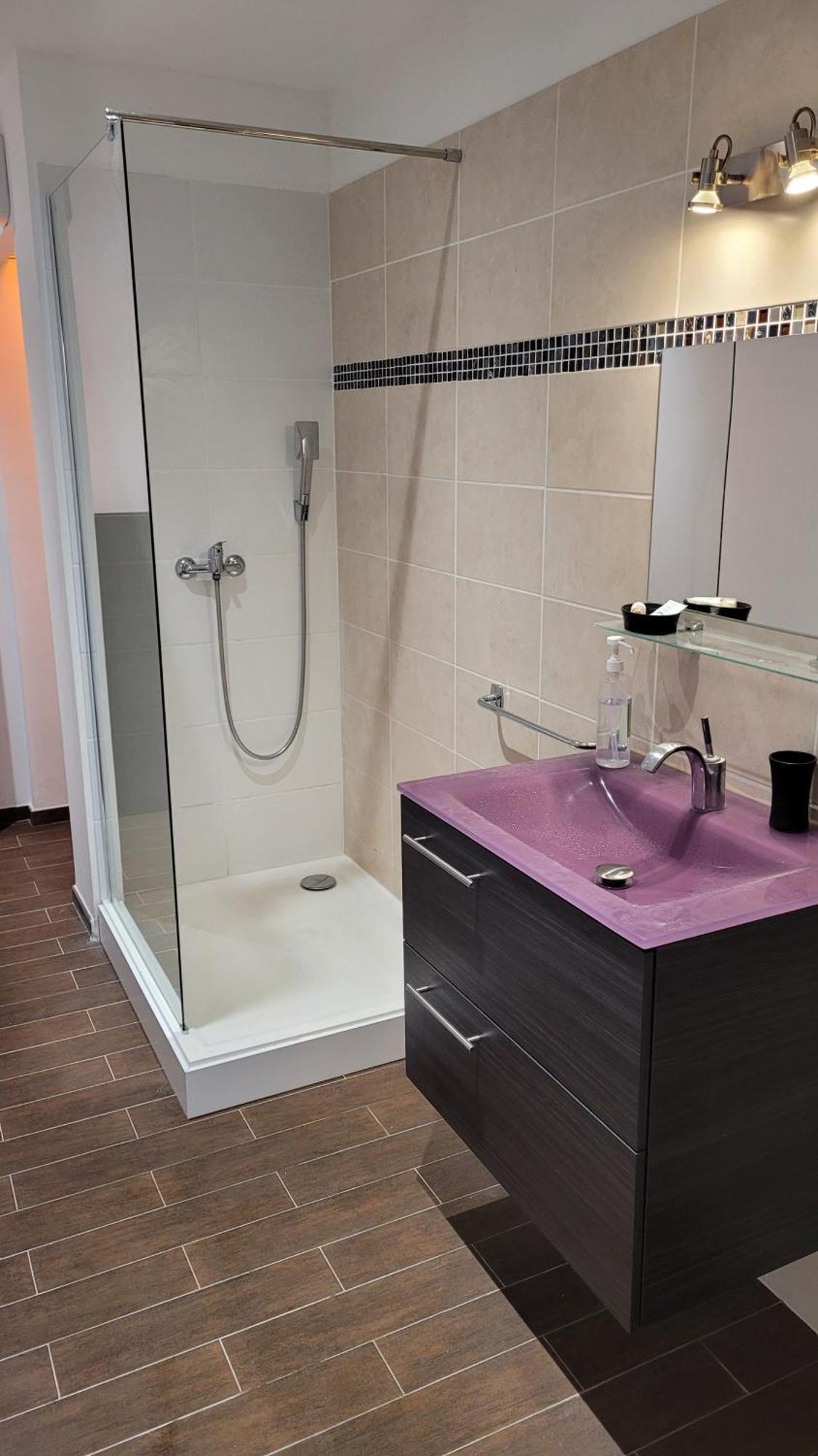 Appartement F2 Rez De Jardin