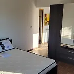 F2 rez de jardin