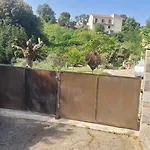 F2 rez de jardin